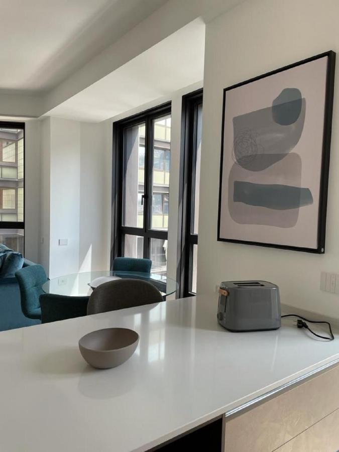 Apartment Number House - Number 11 *